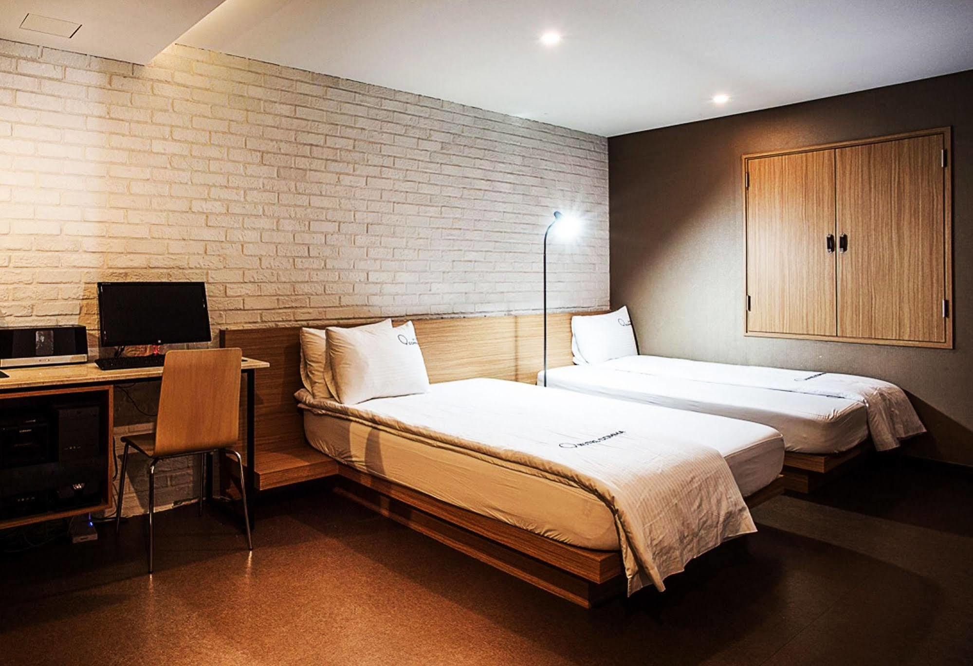 Comma Hotel Busan Esterno foto