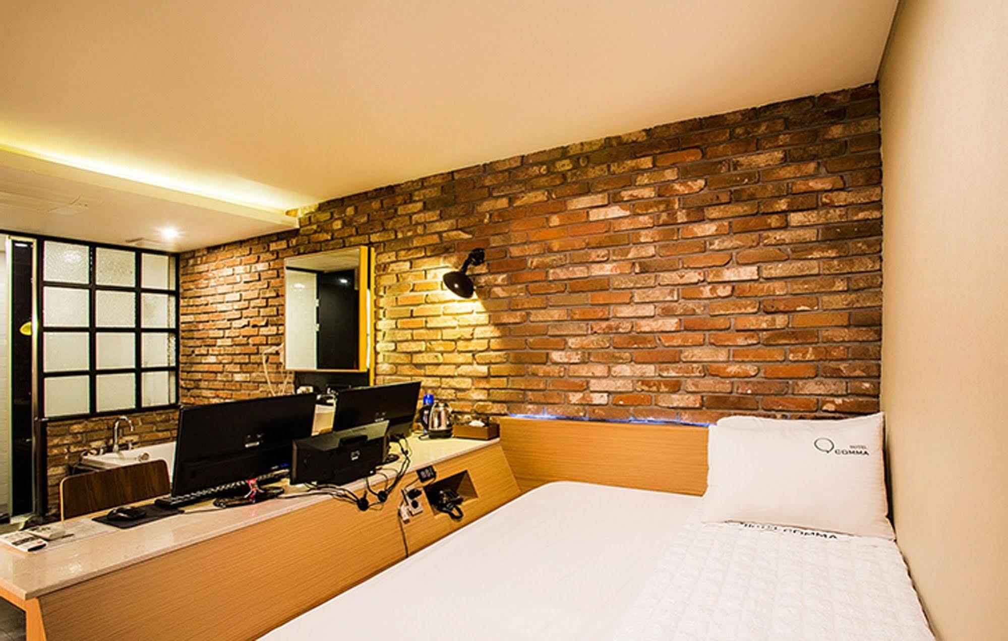 Comma Hotel Busan Esterno foto