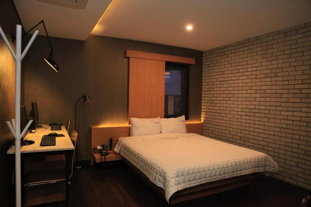 Comma Hotel Busan Esterno foto
